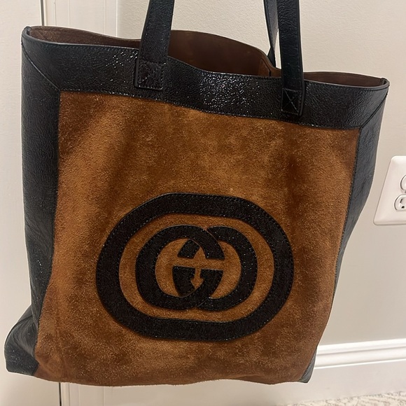 Gucci Suede Tote Bag. Brown Suede with crackle, pet and leather trim. - Picture 5 of 5